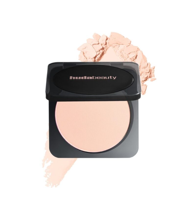 Huda easy bake and snatch Face Powder